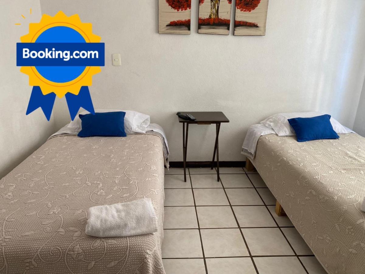 Vila Casa Ejecutivo Zona Iteso Bahia De Acapulco Guadalajara Exteriér fotografie